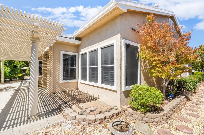 1571 Rubidoux Lane