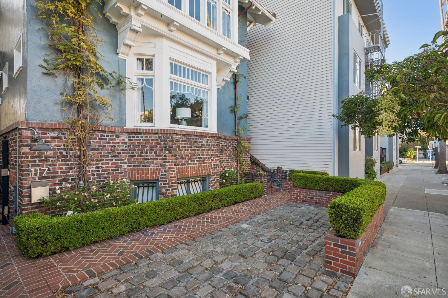 115 Palm Avenue