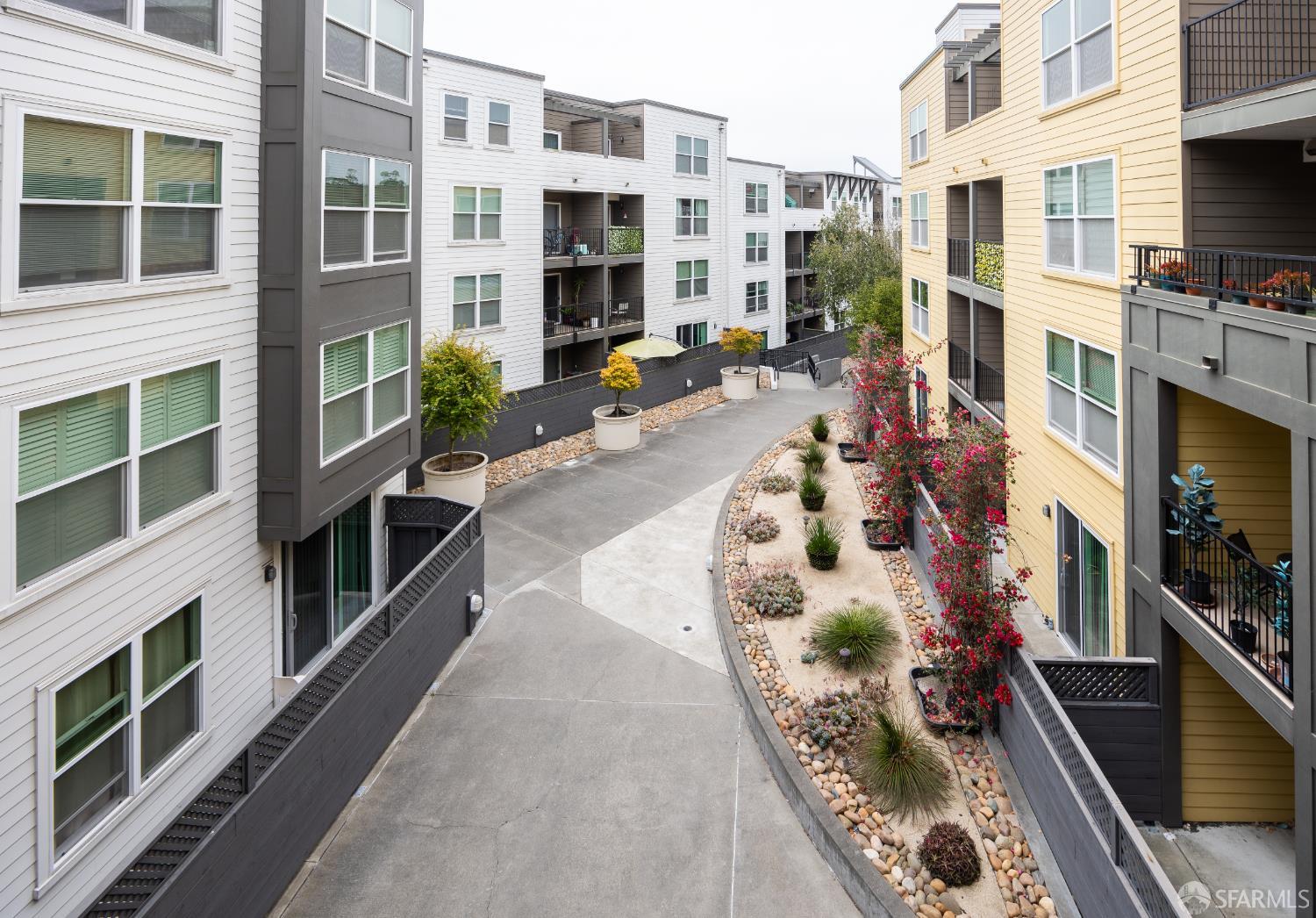8300 Oceanview Terrace 307