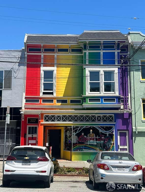 327 Noe Street