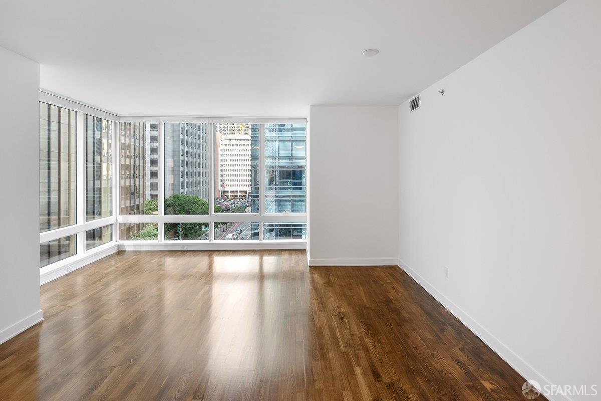 301 Mission Street 7C