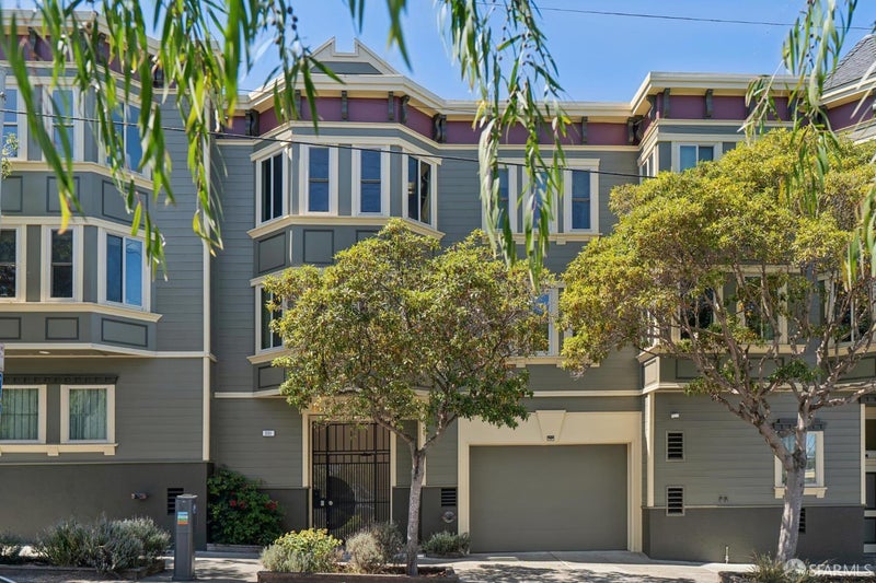 201 Laguna Street 9