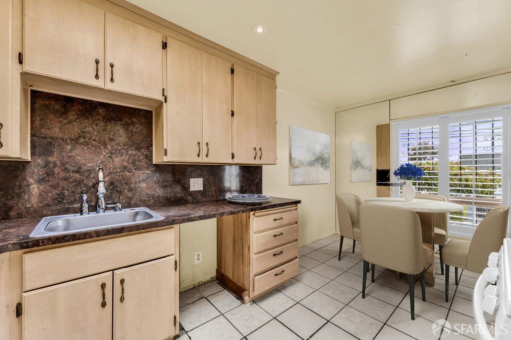 San Francisco, California 94132, United States, ,1 BathroomBathrooms,Residential,Active,188189