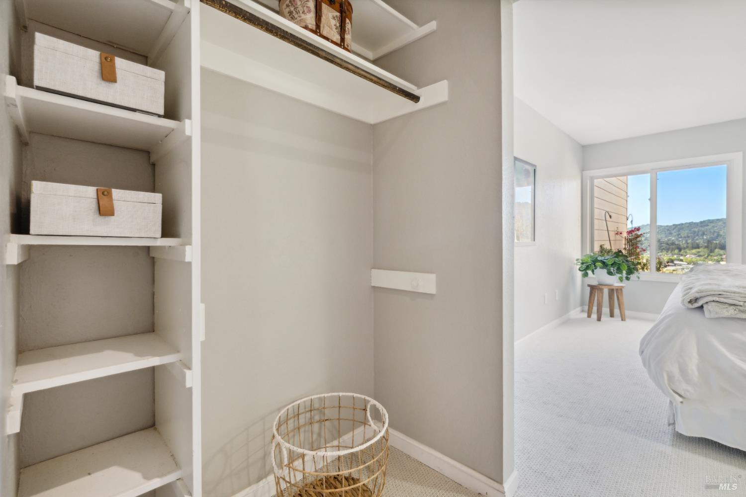 726 Via Casitas