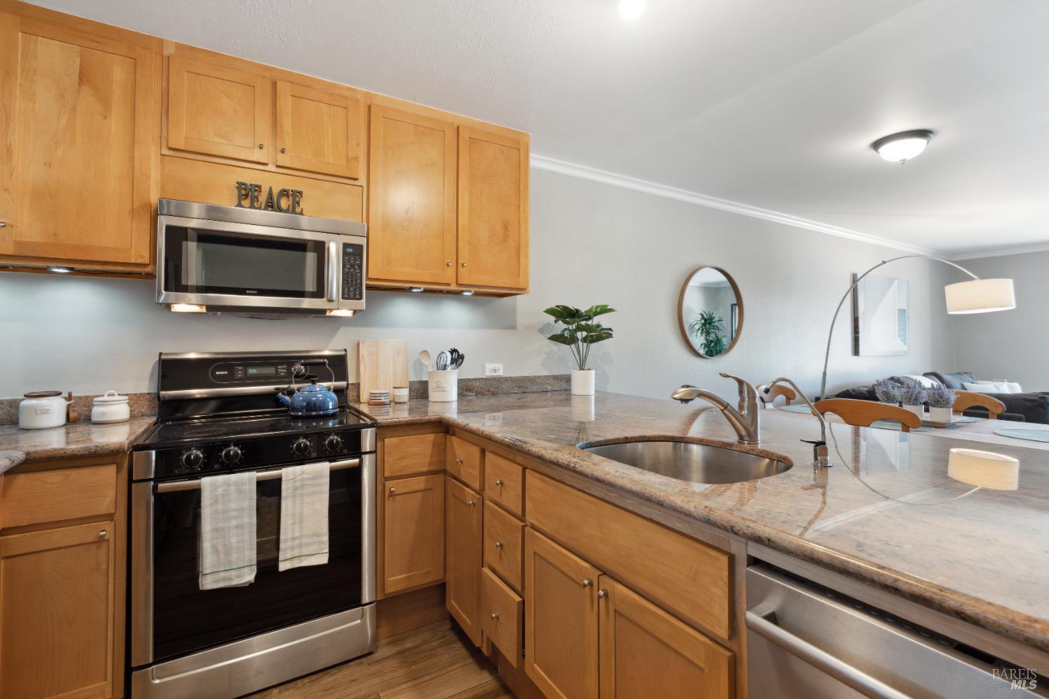 726 Via Casitas