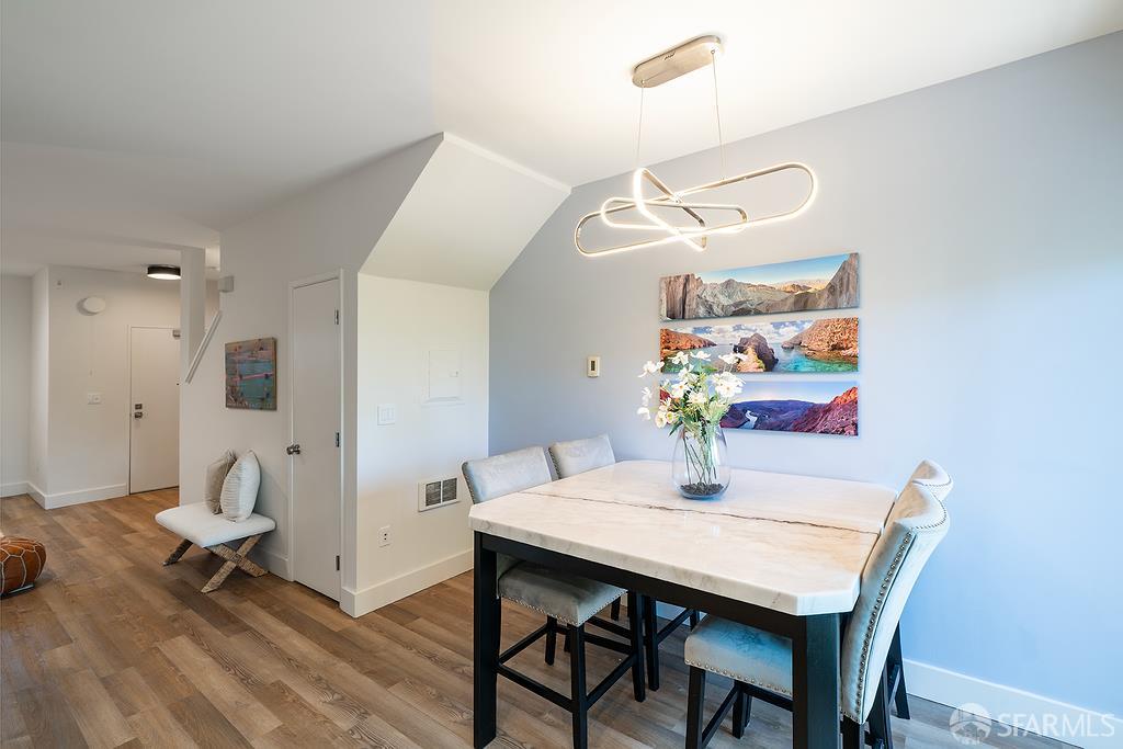 4811 Telegraph Avenue 206