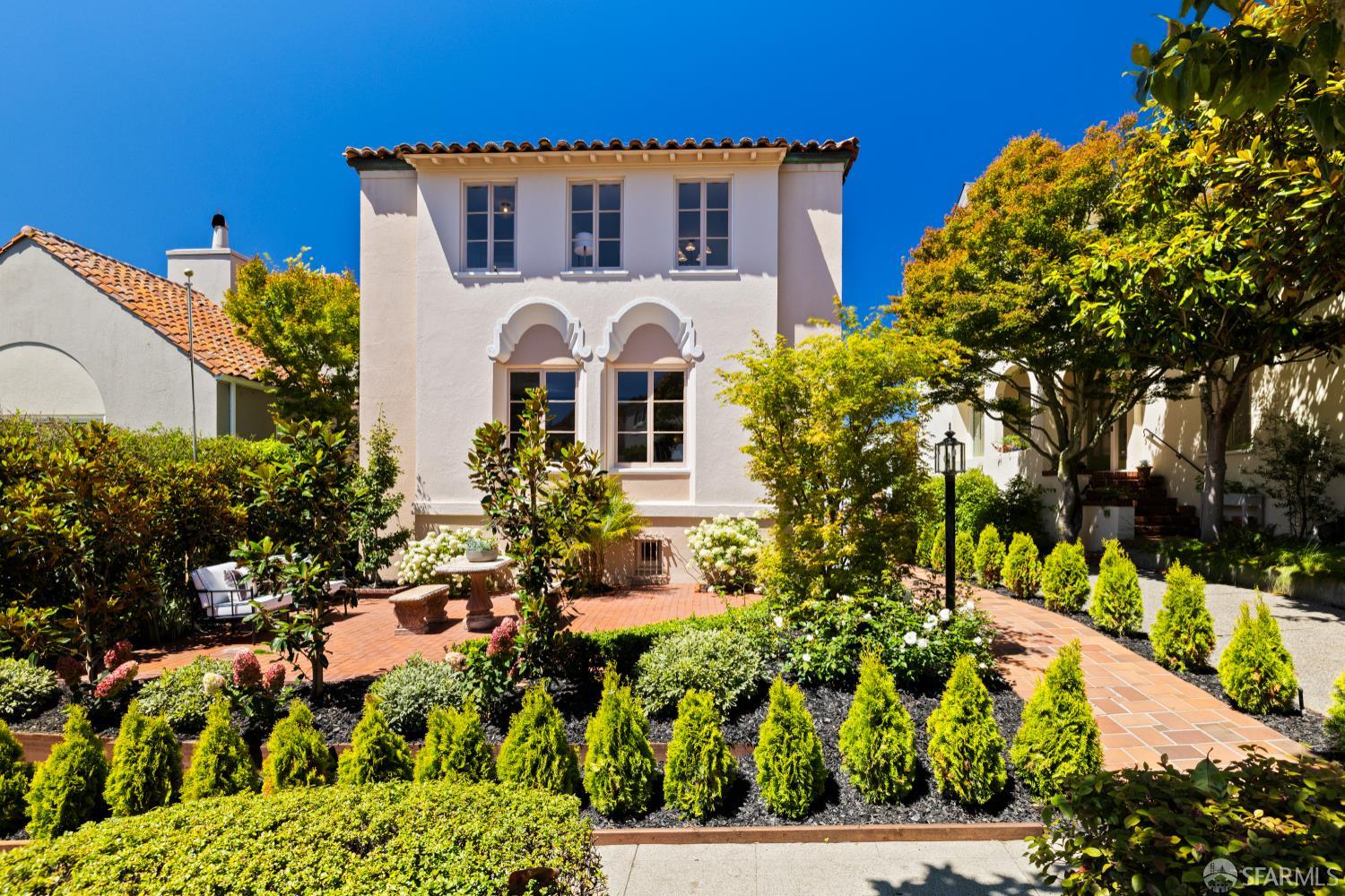 San Francisco, California 94127, United States, 5 Bedrooms Bedrooms, ,4 BathroomsBathrooms,Residential,Active,196056