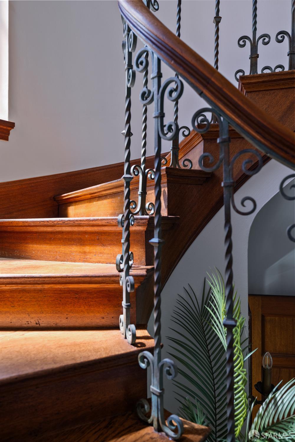 San Francisco, California 94127, United States, 5 Bedrooms Bedrooms, ,4 BathroomsBathrooms,Residential,Active,196056