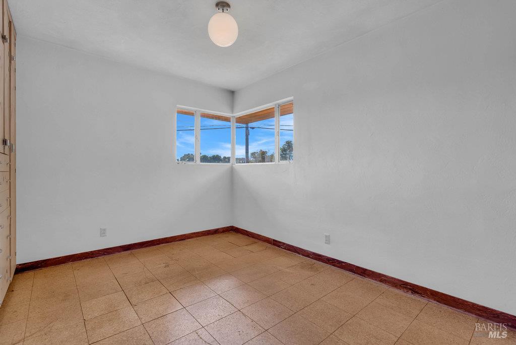 Rio Vista, California 94571, United States, 6 Bedrooms Bedrooms, ,2 BathroomsBathrooms,Residential,Active,225609