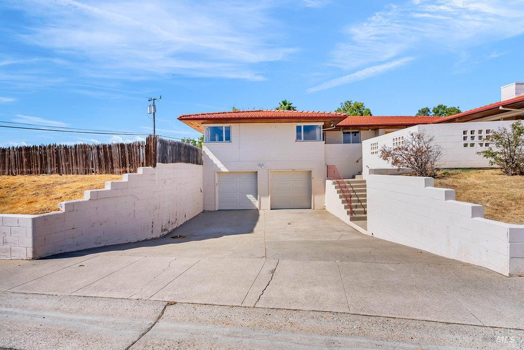 Rio Vista, California 94571, United States, 6 Bedrooms Bedrooms, ,2 BathroomsBathrooms,Residential,Active,225609