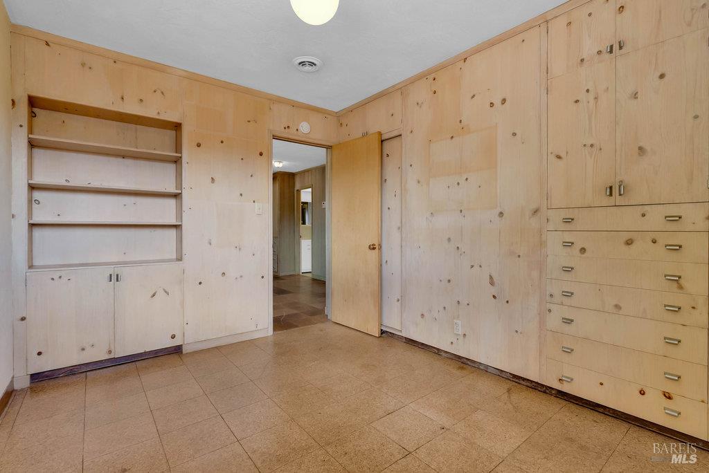 Rio Vista, California 94571, United States, 6 Bedrooms Bedrooms, ,2 BathroomsBathrooms,Residential,Active,225609