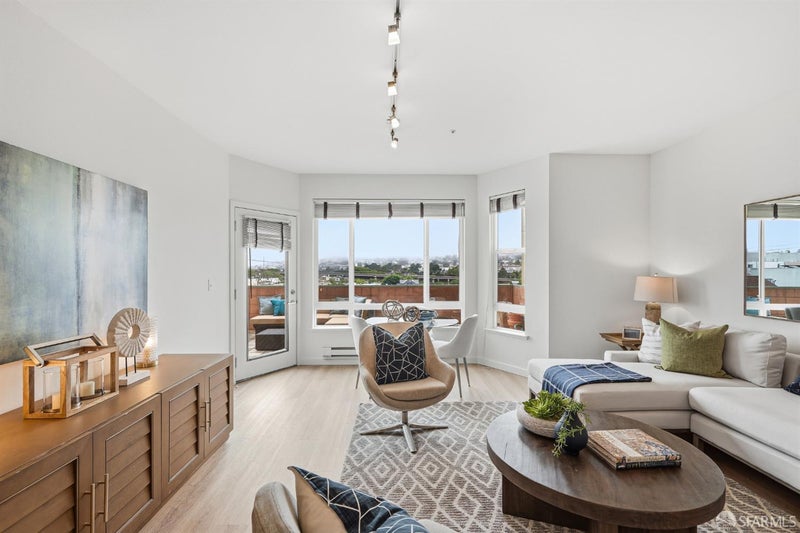 5810 Mission Street 207