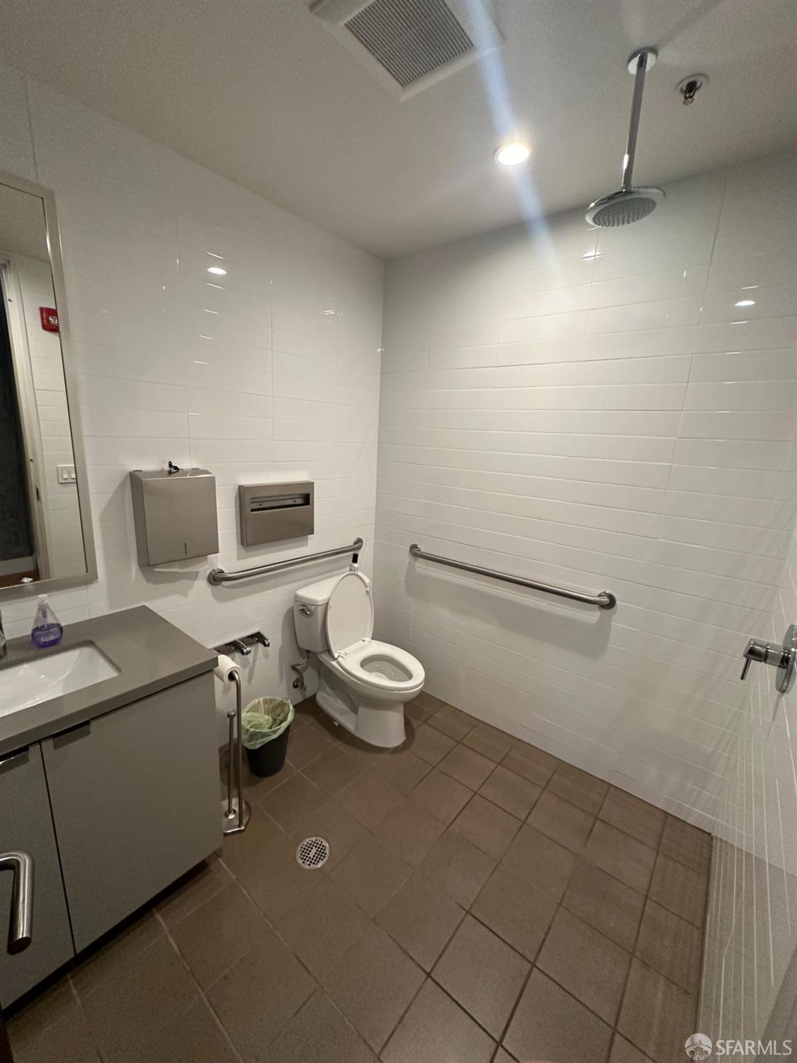 San Francisco, California 94107, United States, ,1 BathroomBathrooms,Commercial,Active,38222