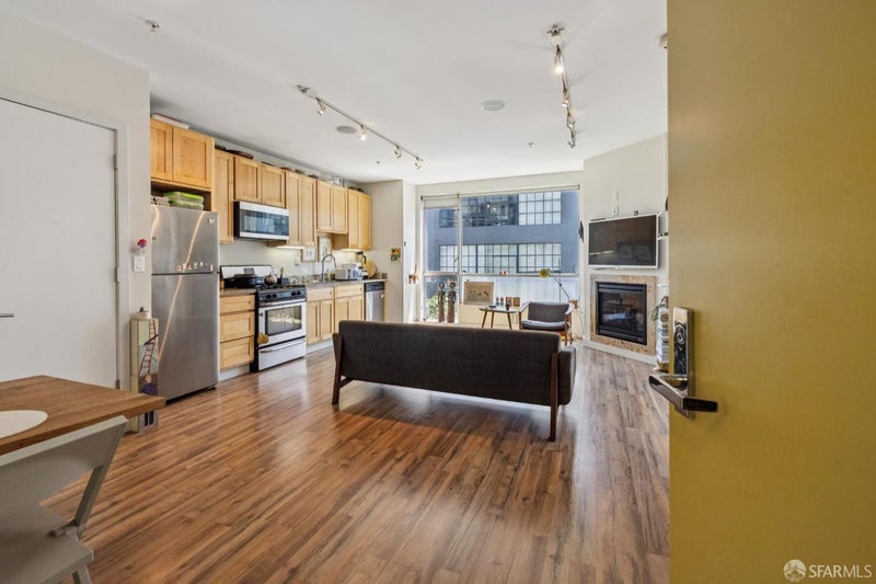 788 Minna Street 203