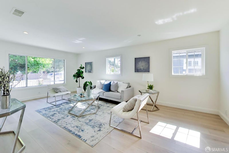 348 Redwood Avenue