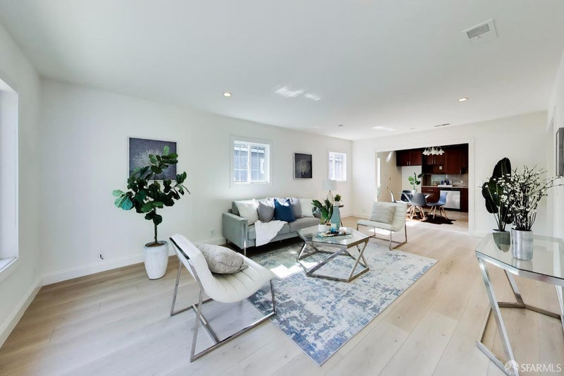 348 Redwood Avenue