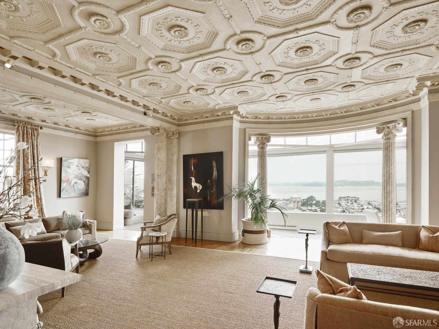 2898 Broadway Street