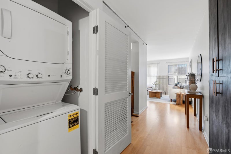 140 S Van Ness Avenue 641