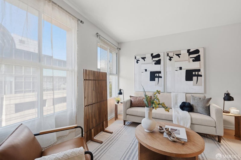 140 S Van Ness Avenue 641