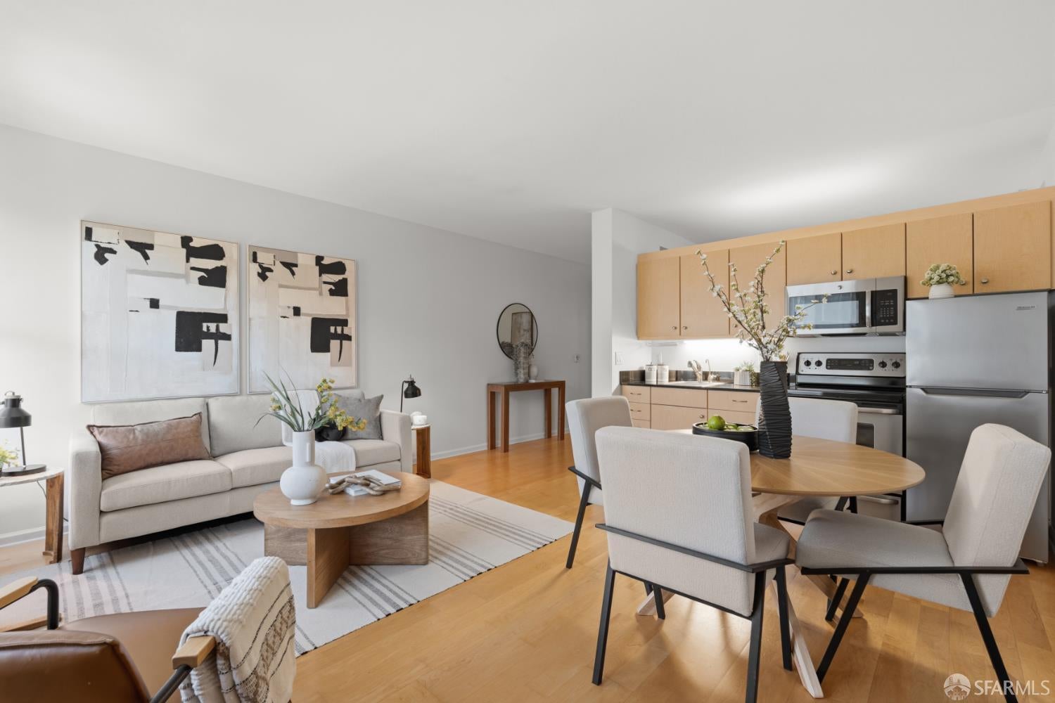 140 South Van Ness Avenue 641