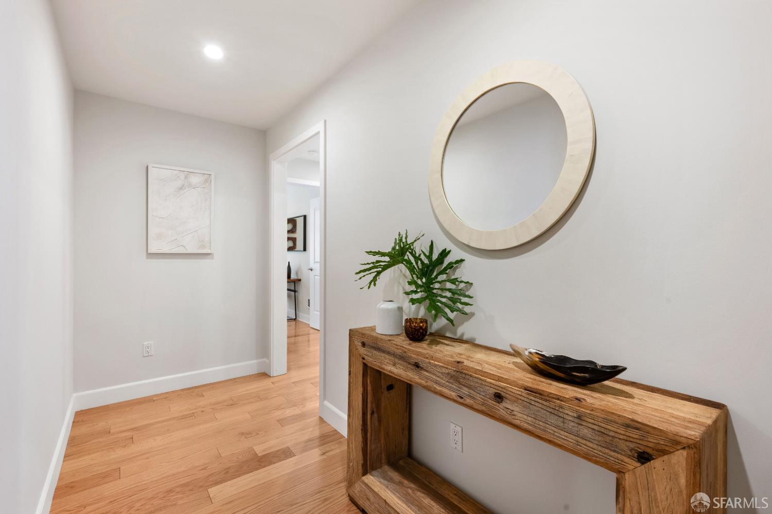 77 Van Ness Avenue 403