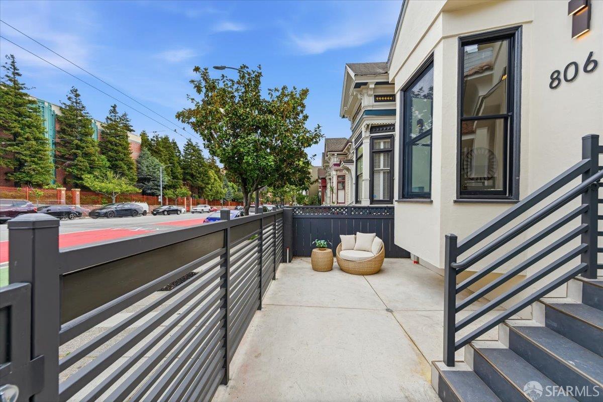 806 Potrero Avenue