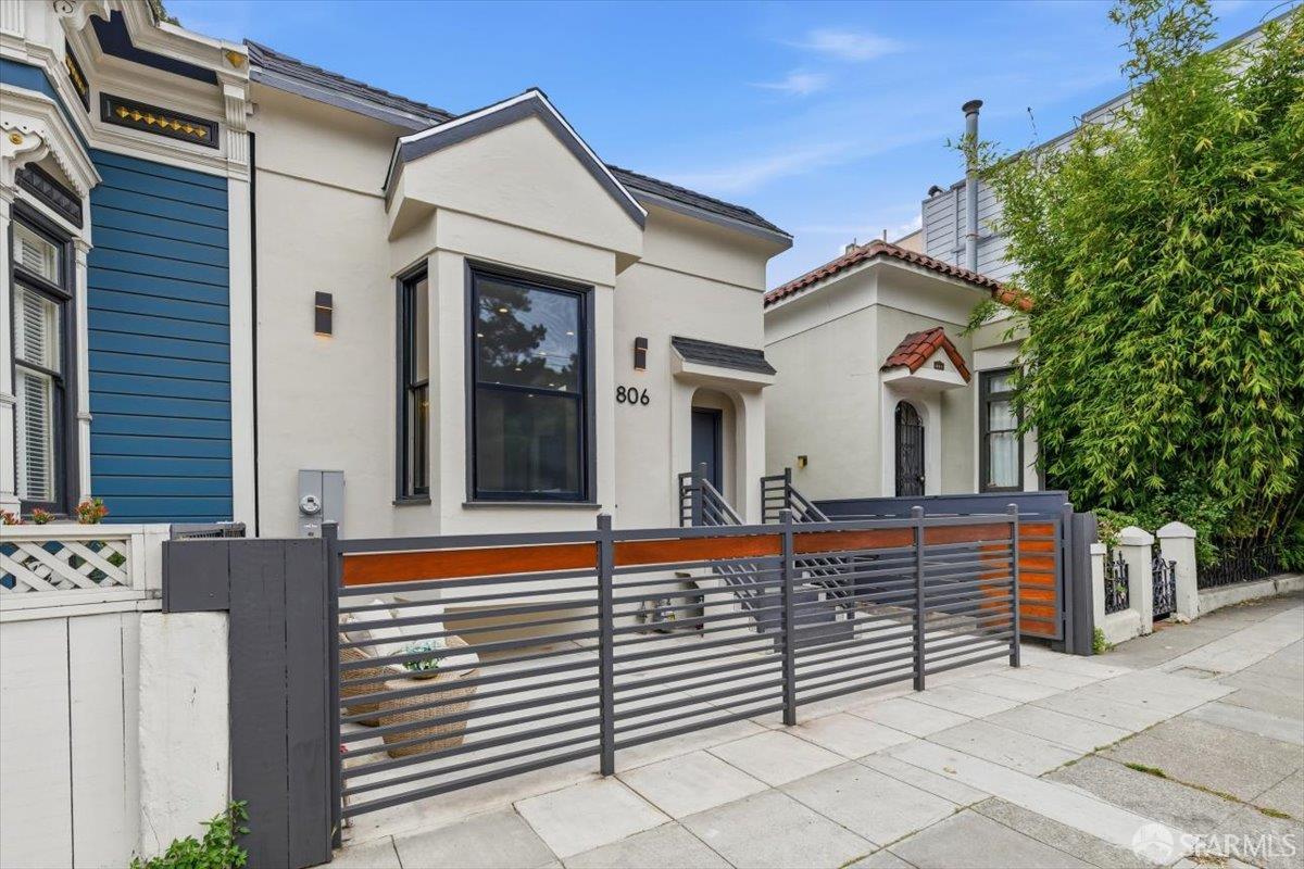 806 Potrero Avenue