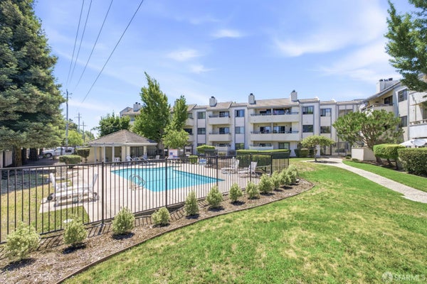 26088 KAY AVE APT 214, HAYWARD, CA 94545 - Image d4c9a0d0afd189256cb95ca72f2daa48/4016033027