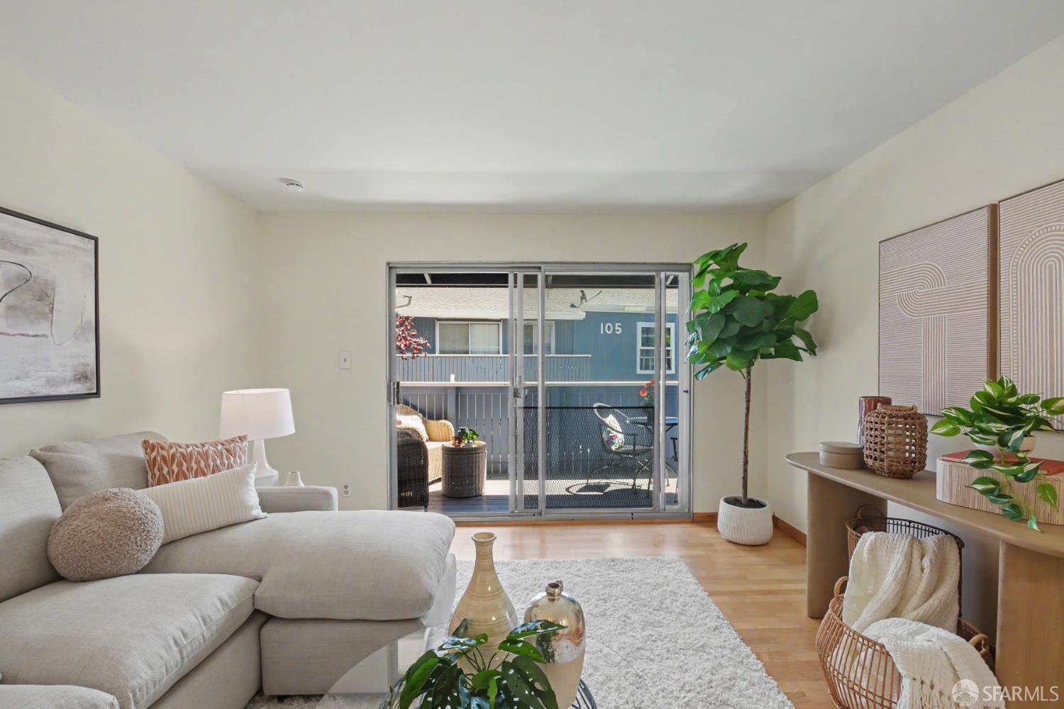 123 Piccadilly Place H