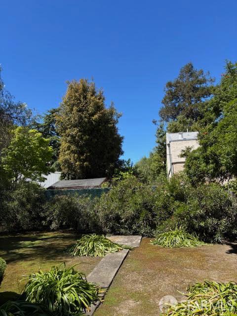 210 Tunnel Avenue