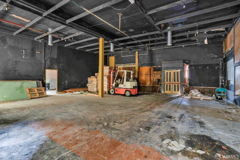 5300 Foothill Boulevard