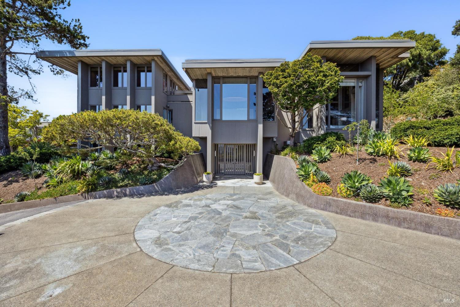 83 Mount Tiburon Road