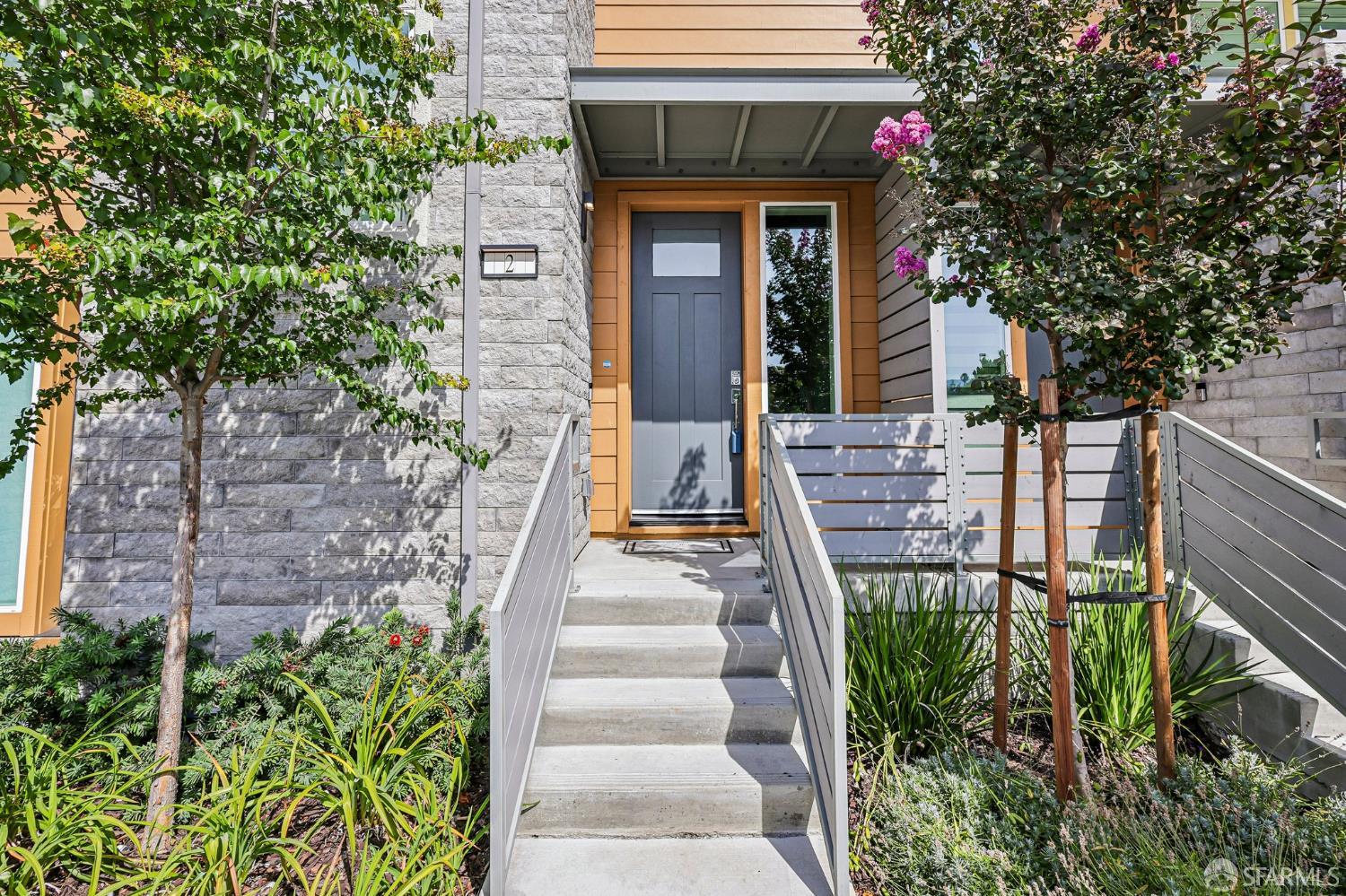 1301 Barbet Circle