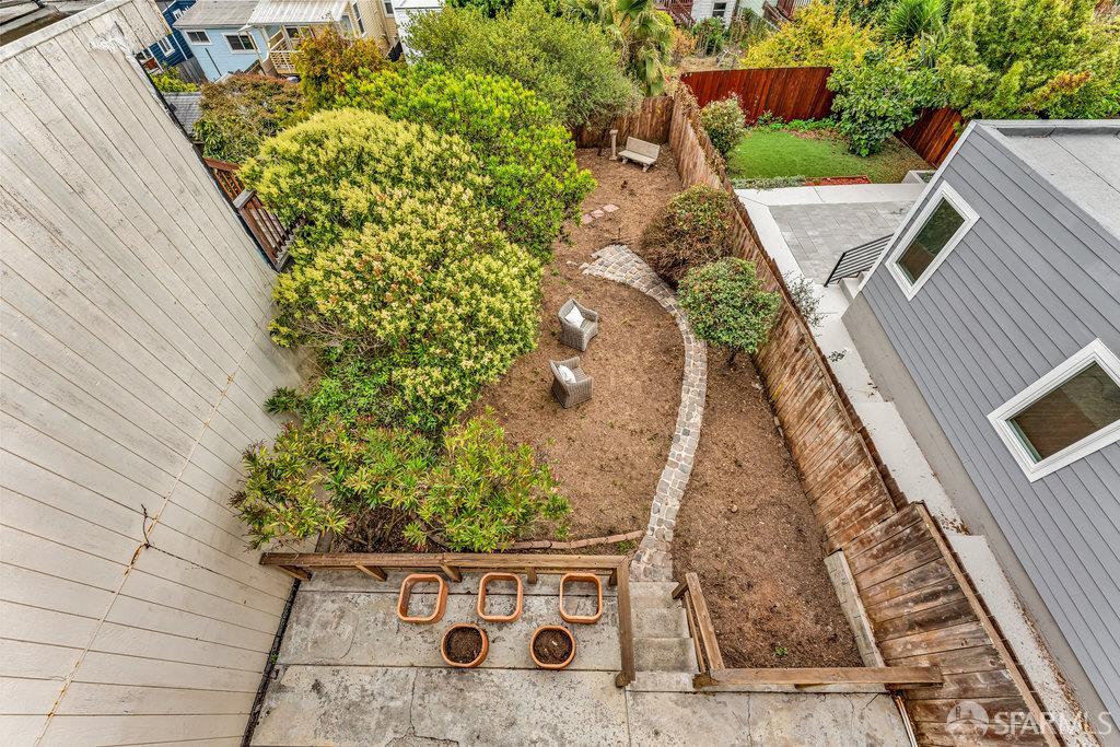 San Francisco, California 94112, United States, 3 Bedrooms Bedrooms, ,2 BathroomsBathrooms,Residential,Active,212328