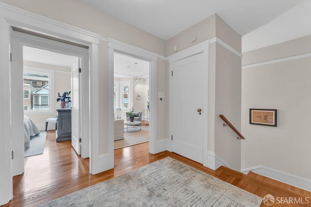 San Francisco, California 94112, United States, 3 Bedrooms Bedrooms, ,2 BathroomsBathrooms,Residential,Active,212328