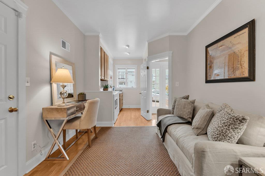 San Francisco, California 94112, United States, 3 Bedrooms Bedrooms, ,2 BathroomsBathrooms,Residential,Active,212328