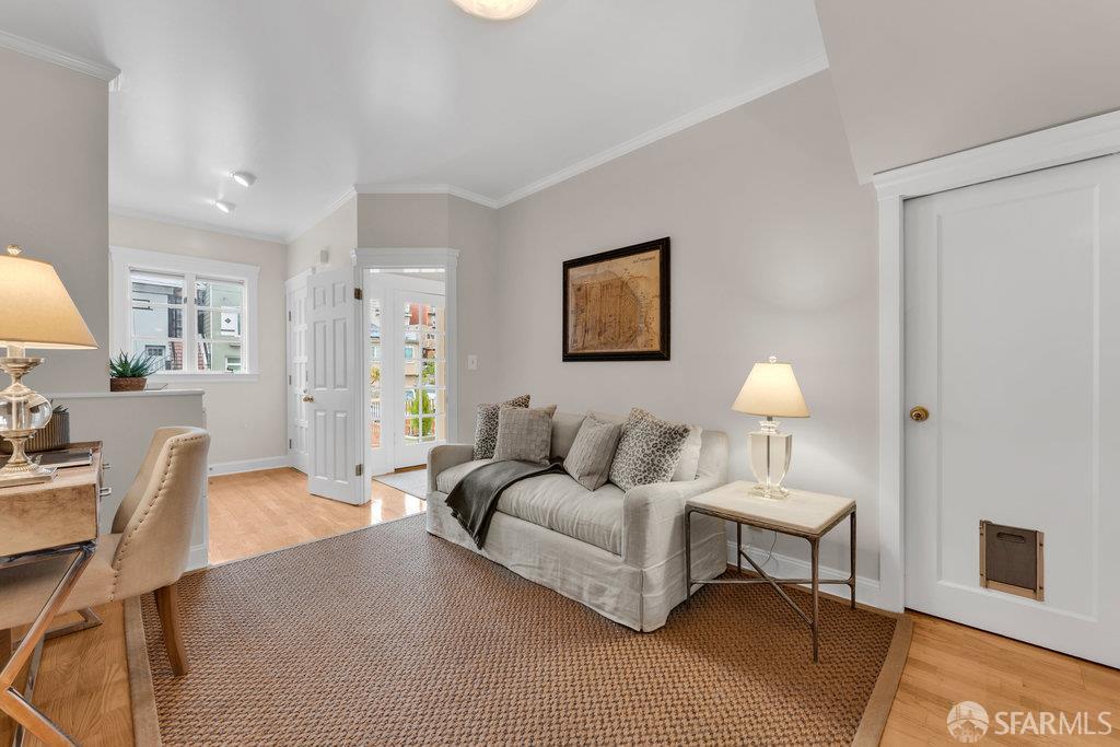 San Francisco, California 94112, United States, 3 Bedrooms Bedrooms, ,2 BathroomsBathrooms,Residential,Active,212328