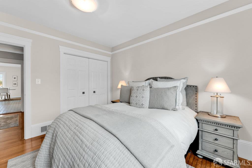 San Francisco, California 94112, United States, 3 Bedrooms Bedrooms, ,2 BathroomsBathrooms,Residential,Active,212328