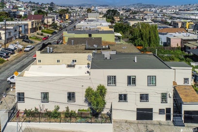 1000 Hollister Avenue San Francisco CA 94124
