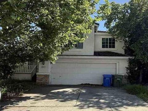 Property photo of 8222 Primoak Way, Elk Grove, CA 95758