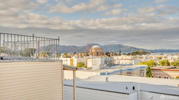 2612 GREENWICH ST, SAN FRANCISCO, CA 94123 - Image d792b0429215c2114655c6710156ff4b/1857820649
