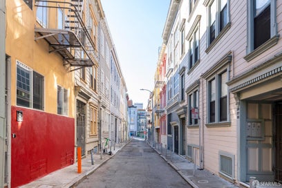 52-56 Varennes Street San Francisco CA 94133