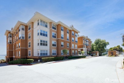 1 Crescent Way 1311 San Francisco CA 94134