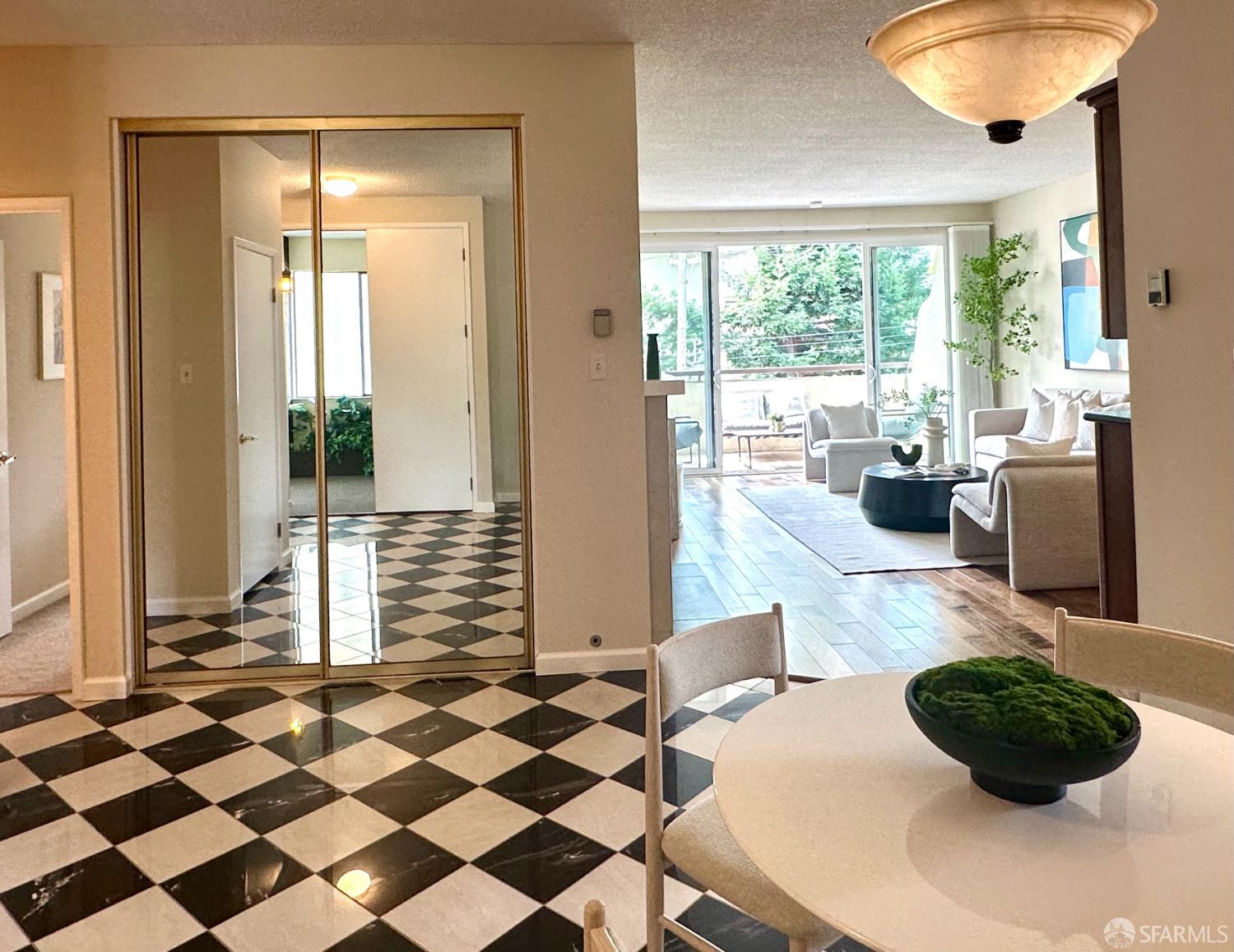 1427 Floribunda Avenue 307