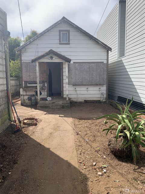 271 Granada Avenue, San Francisco, CA 94112 - #: 426108513