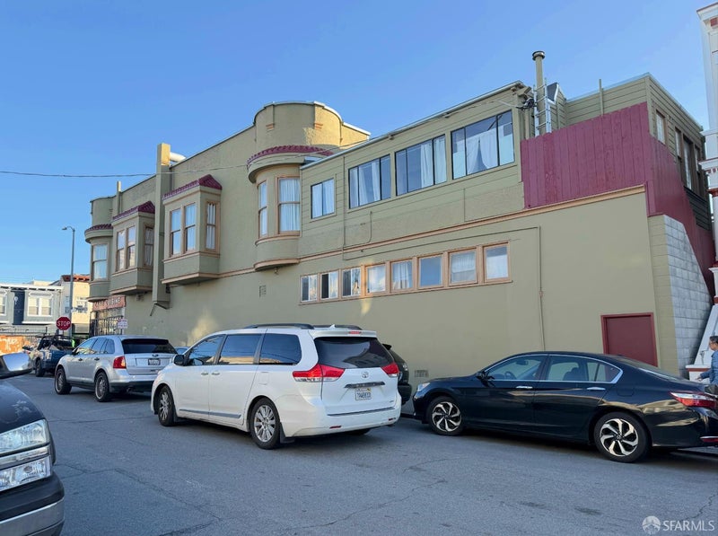 4440 Mission Street