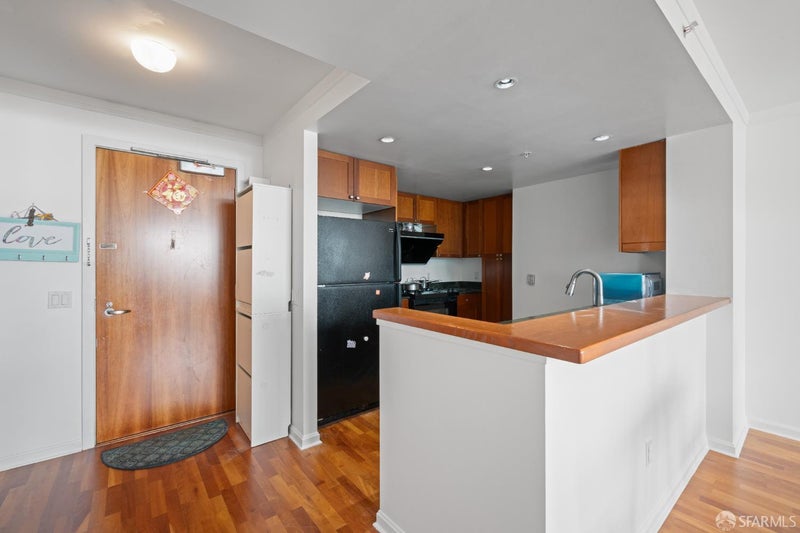 400 Beale Street 505