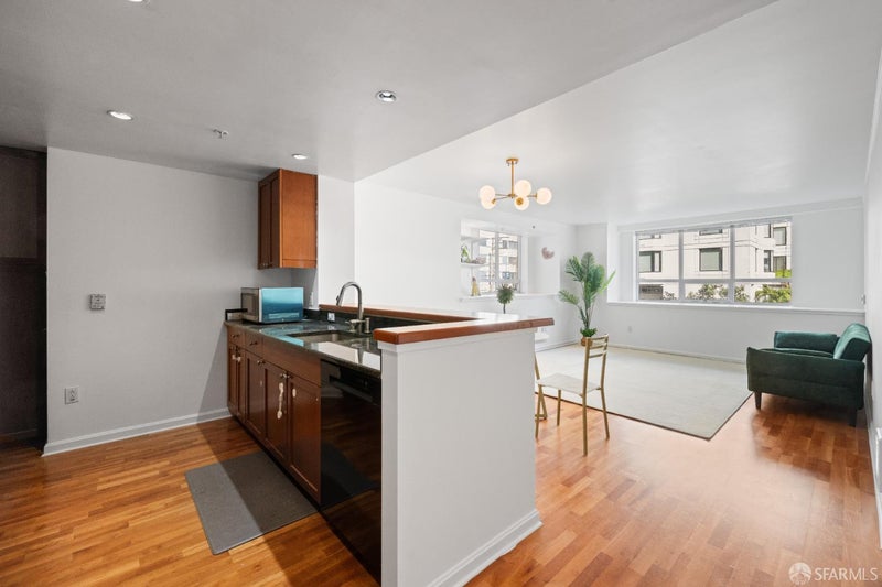400 Beale Street 505