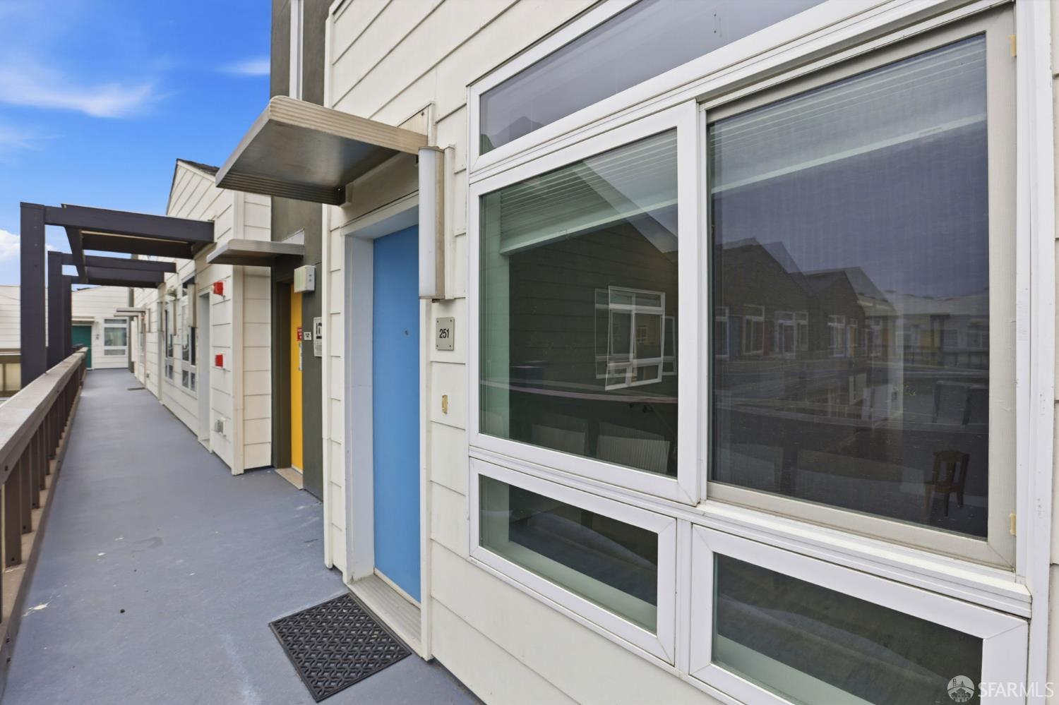 1740 Bancroft Avenue 251