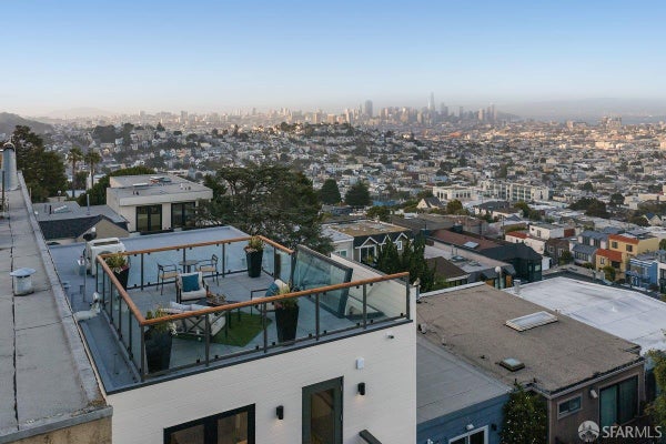 755 DUNCAN ST, SAN FRANCISCO, CA 94131 - Image d9f3faf1cd344d98f7ab46deefa73310/2498324553